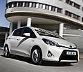 Nur zwei Zentimeter länger ist der Yaris Hybrid im Vergleich zum herkömmlich angetriebenen Modell. Foto: Toyota/Auto-Reporter.NET